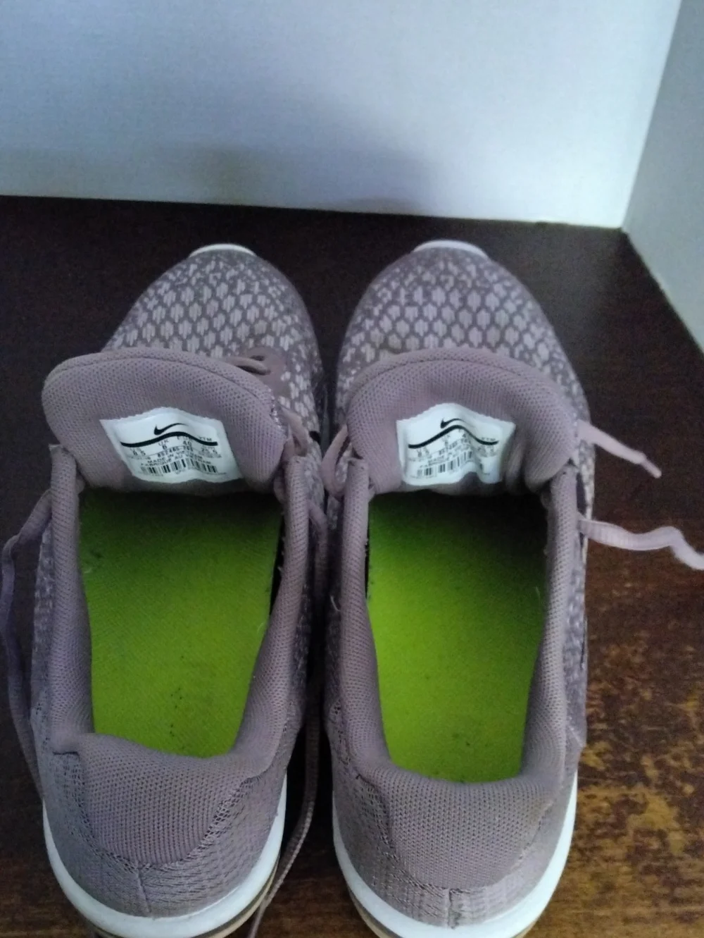 Nike Women's Air Max Sequent 2 Sneakers, Size 8 1/2 US